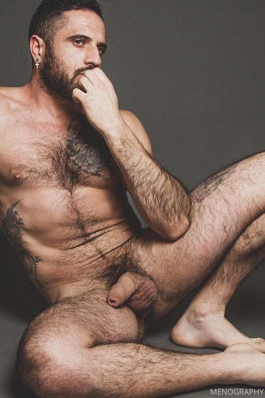 Meaty, Hairy and uncut Daddy Manu