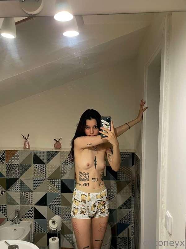 coconeyx image #0