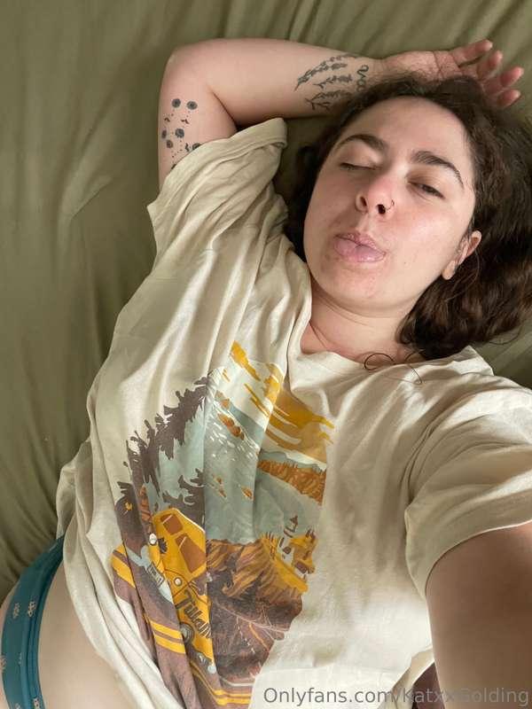 Happy Katurday 🐱😇 dm me for nudie version😈