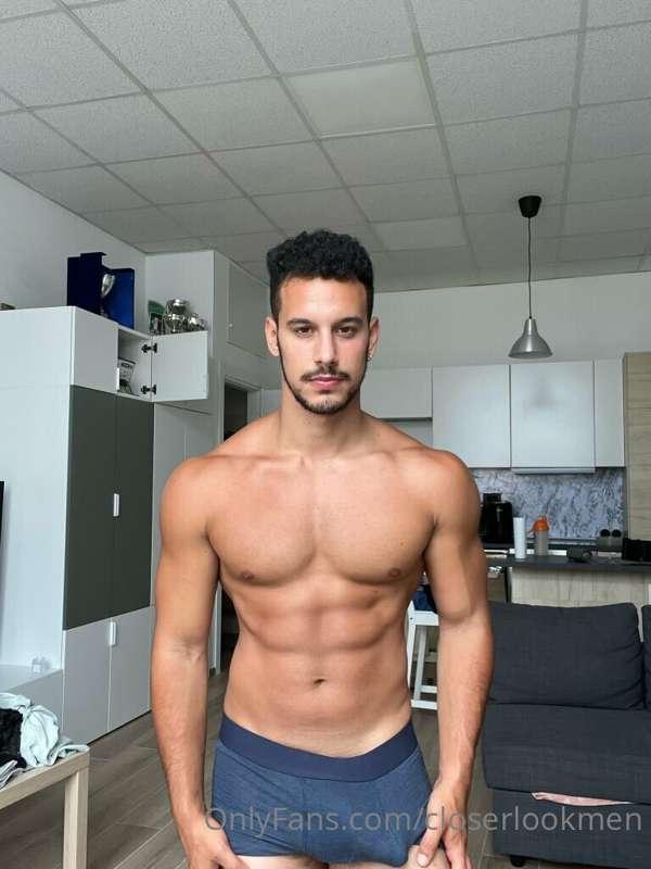 closerlookmen image #0