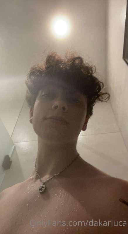 little shower action never hurt nobody 🥵