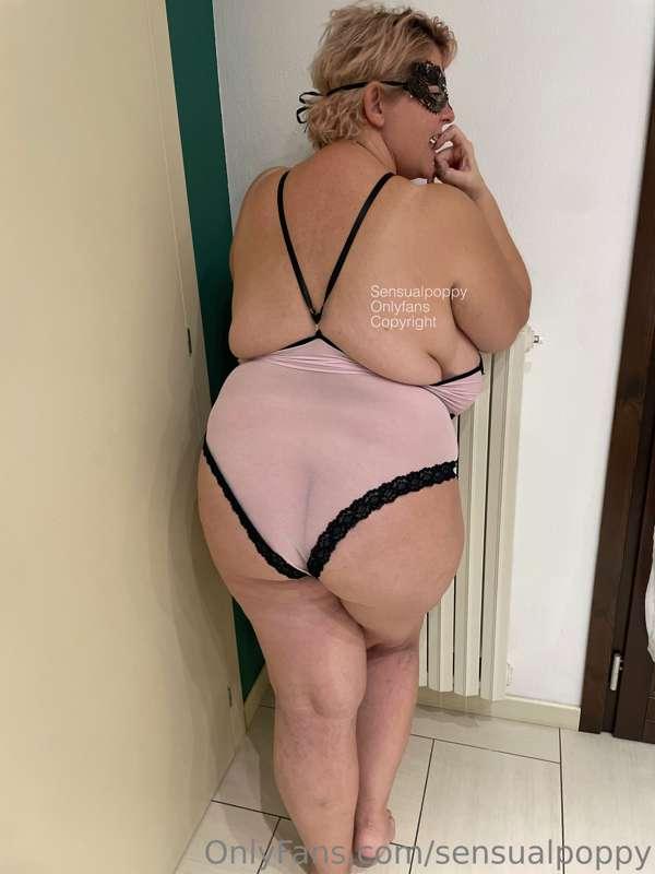 happy Sunday from your Sensualpoppy 🥰