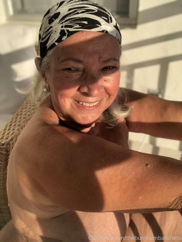 thebumbumbaroness image #4