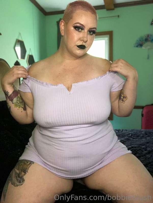 Thick Thursday 

I’m planning a new tattoo in November! Can ..