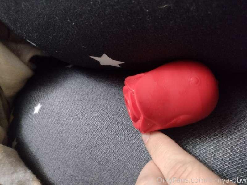 This little baby had my pussy throbbing against it while it ..