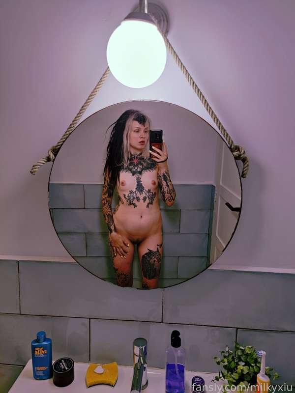 milky_xiu image #2