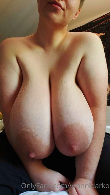 thecurvyprince image #0