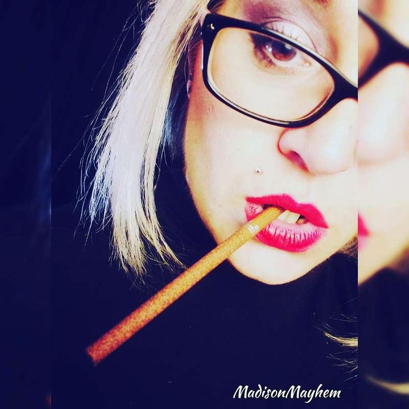 Why are 120's so fucking sexy? 🚬🖤🎀🖤🚬