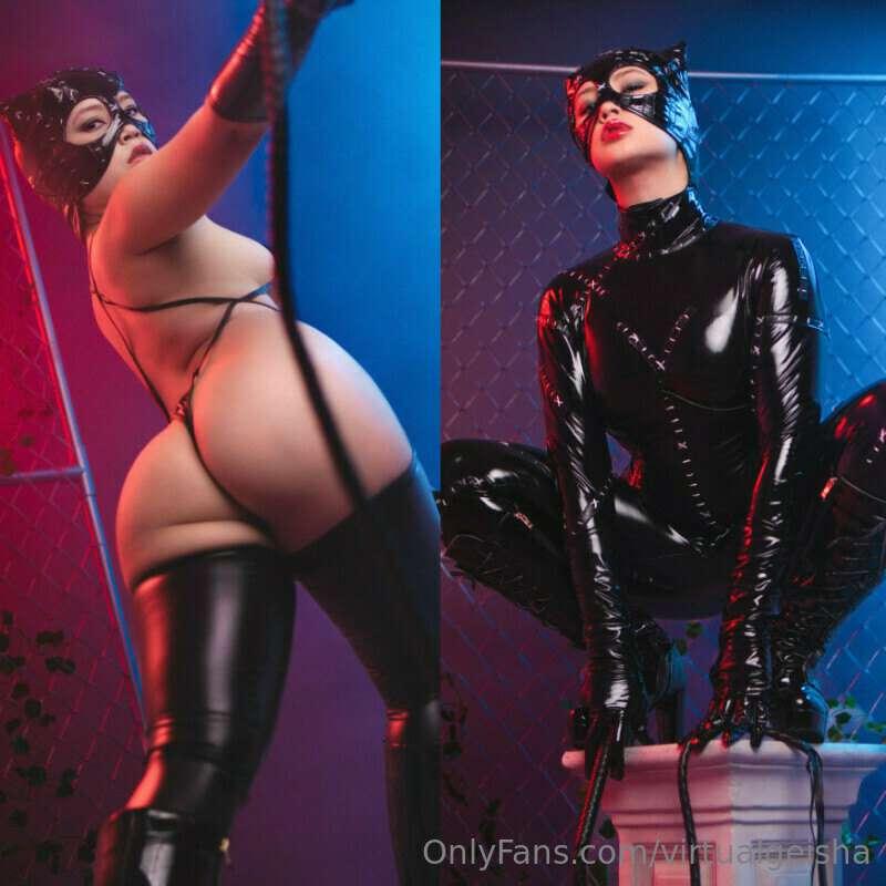 🐈 Catwoman 🐈

You awake suddenly to a noise in your house, n..