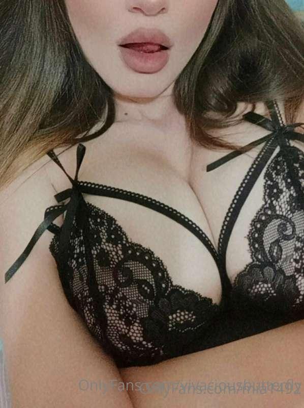 @mia1492 Baby I invite you into my world 🔞
My pussy is waiti..