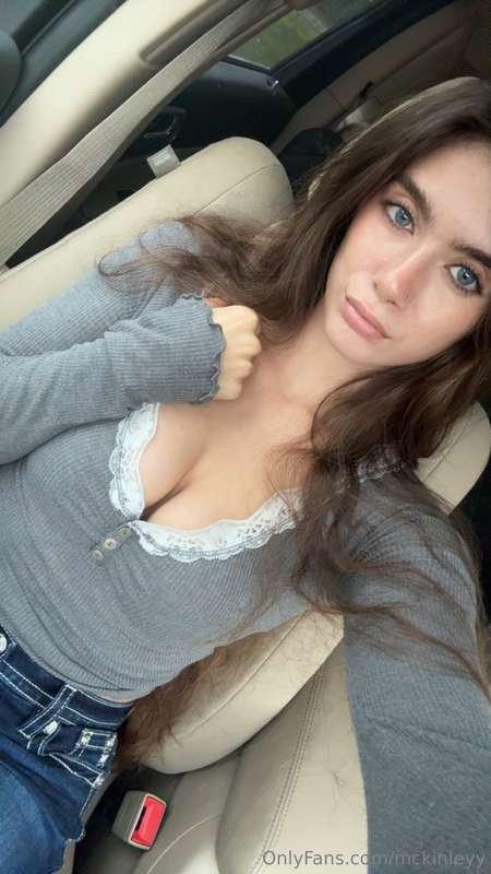 I'm feeling good this Friday 💕 are you?