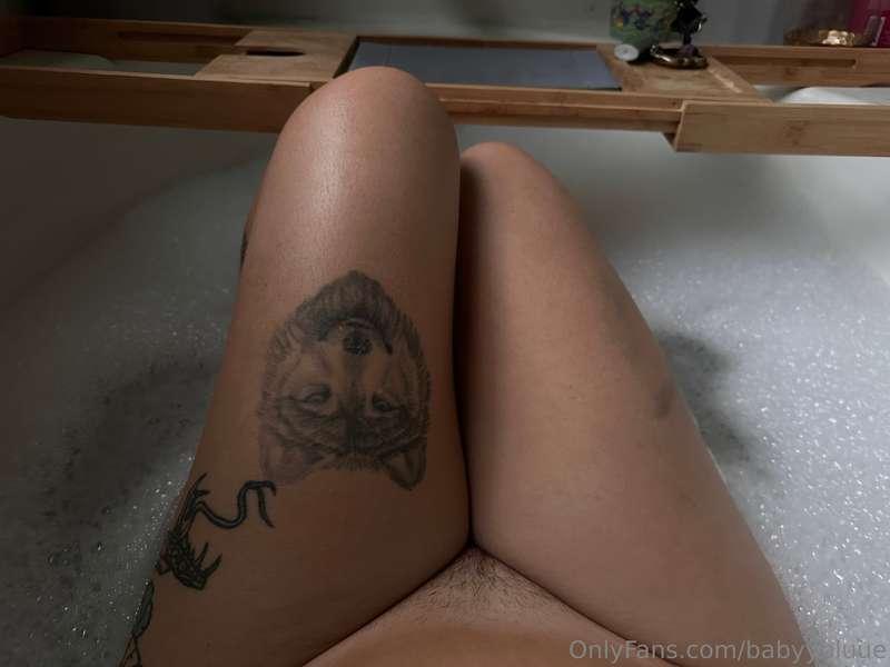 My tummy hurt so bath time it is 🛁 
