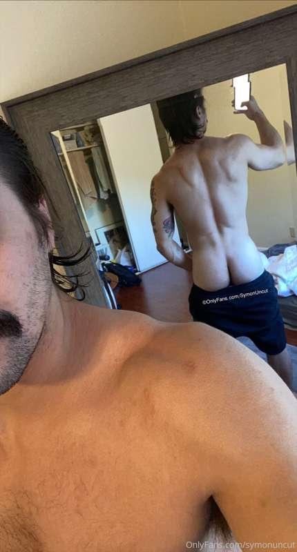 My butt is growing.. and my back looks pretty good here too,..