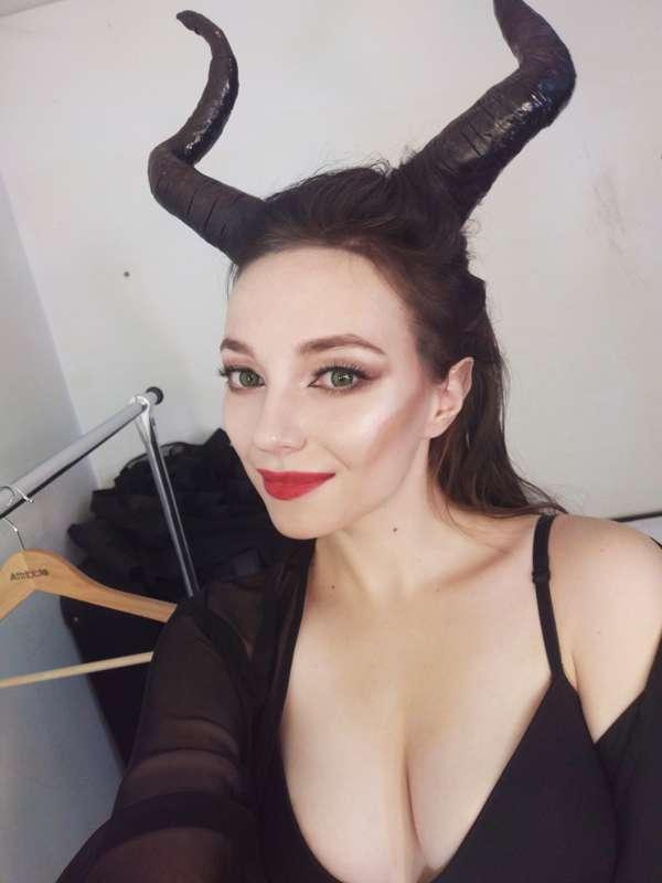 Backstage from second October shooting