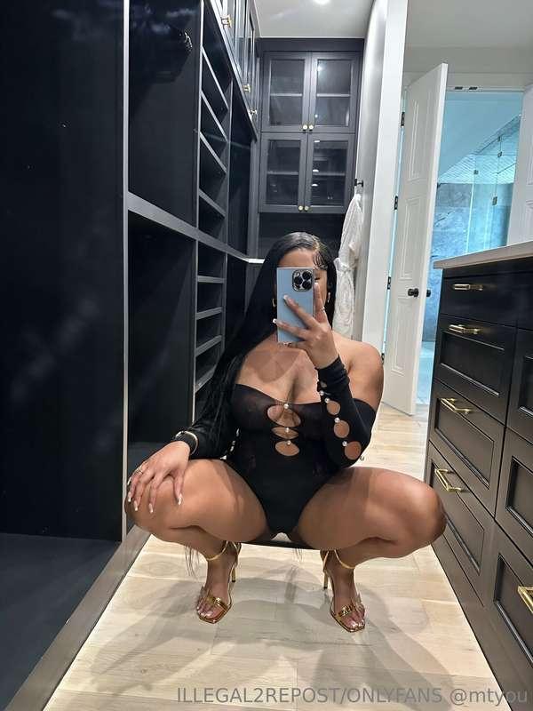 bitches who squat on it >>>>>>>