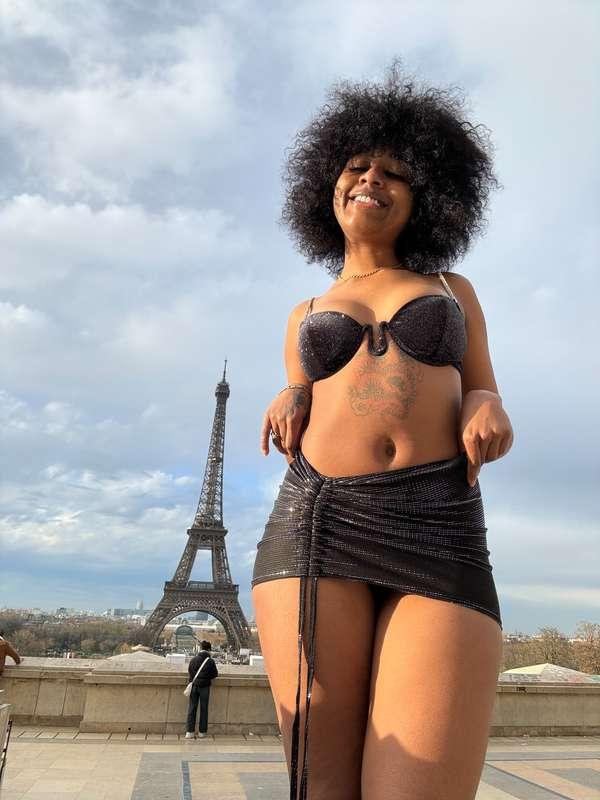 next time you see me i’ll be somewhere warmer 😭🌁🇫🇷