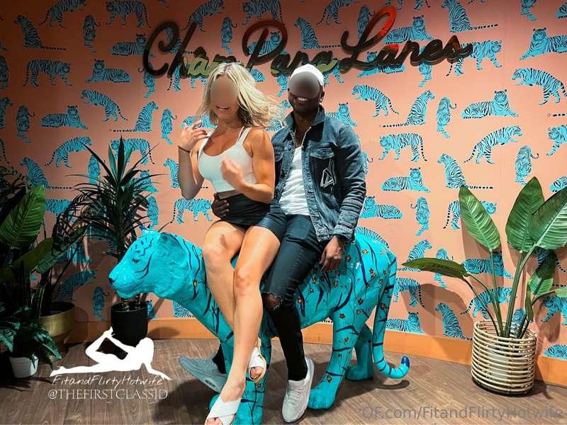 fitandflirtyhotwife image #1