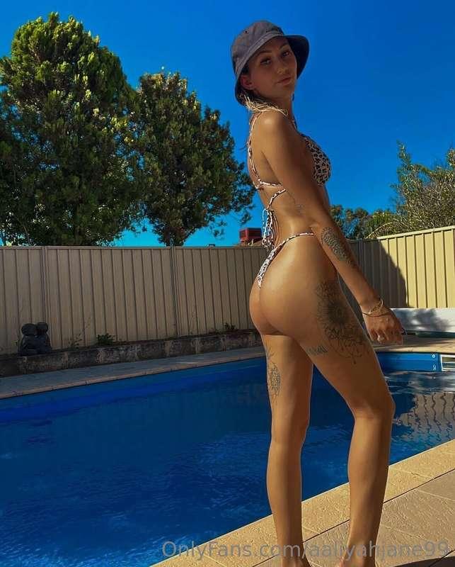 Would you come swimming with me ? 😜💙