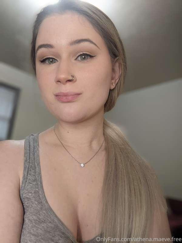 Filming some new photos and videos today! Stay tuned 🙂