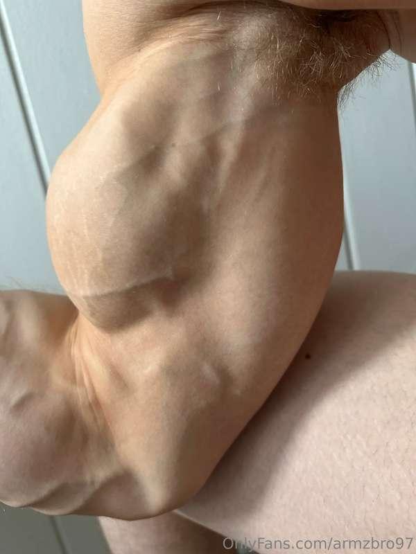 armzbro97 image #3
