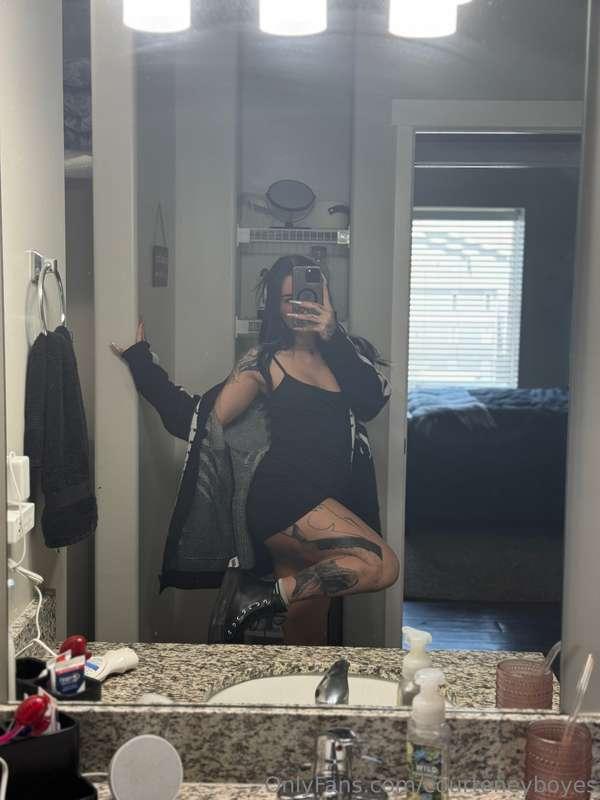 can’t wait to finish my LOTR leg sleeve 🖤