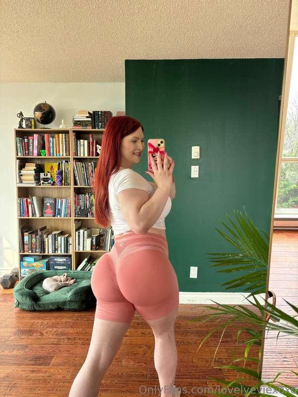 lovelyeviexoxo image #1