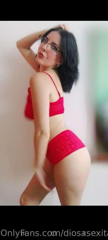 👋 Hi, I'm @lucianaa_xxx , a cute slut who loves cock. I want..