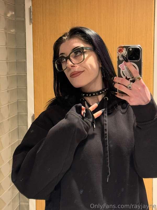 can i use your hand as my necklace? 