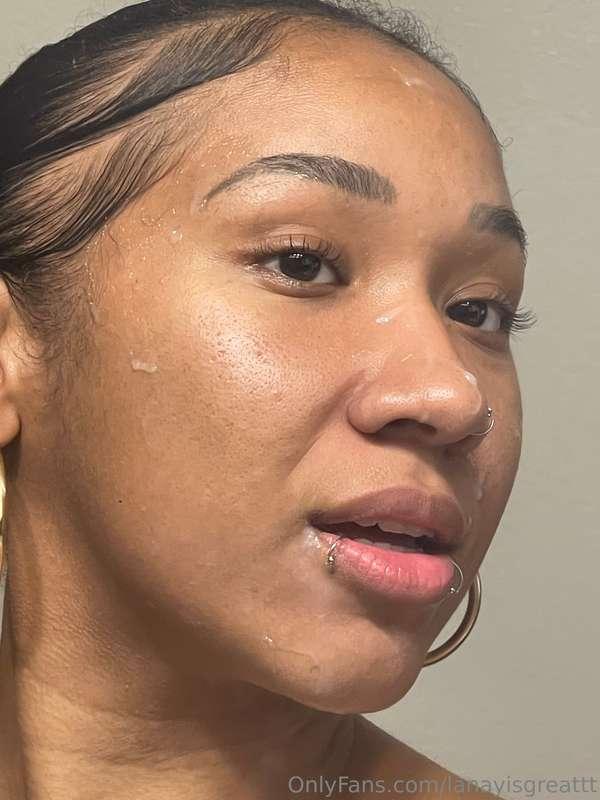 Do I look pretty with 🥜 on my face?🥰😋🤤 