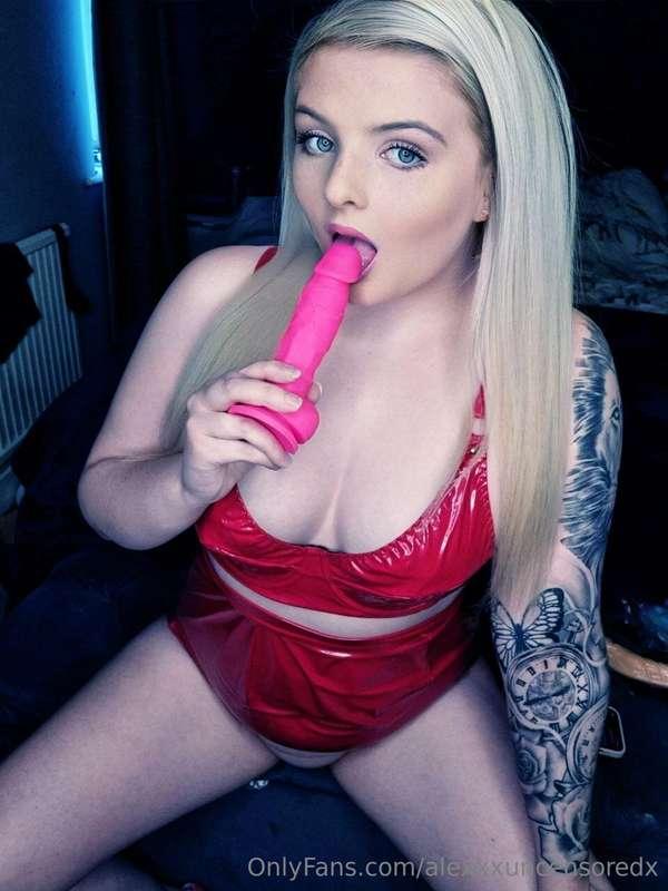 Tell me… do you like being teased, or would you rather be di..