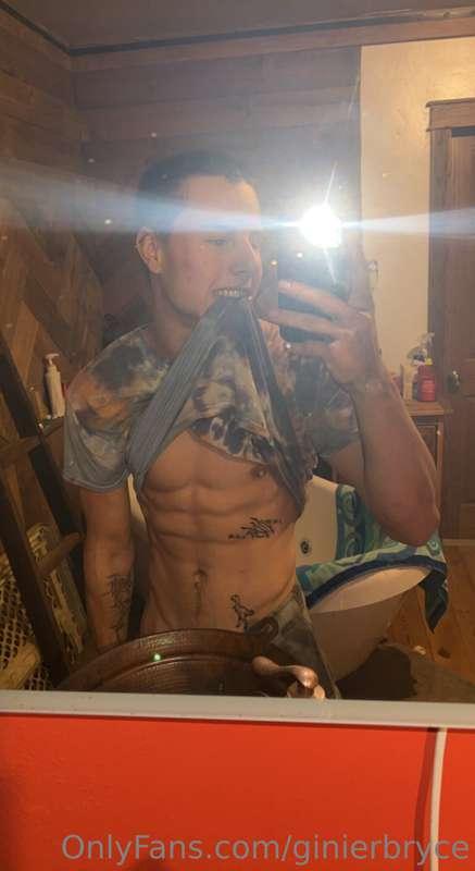 let me go down on you 👅