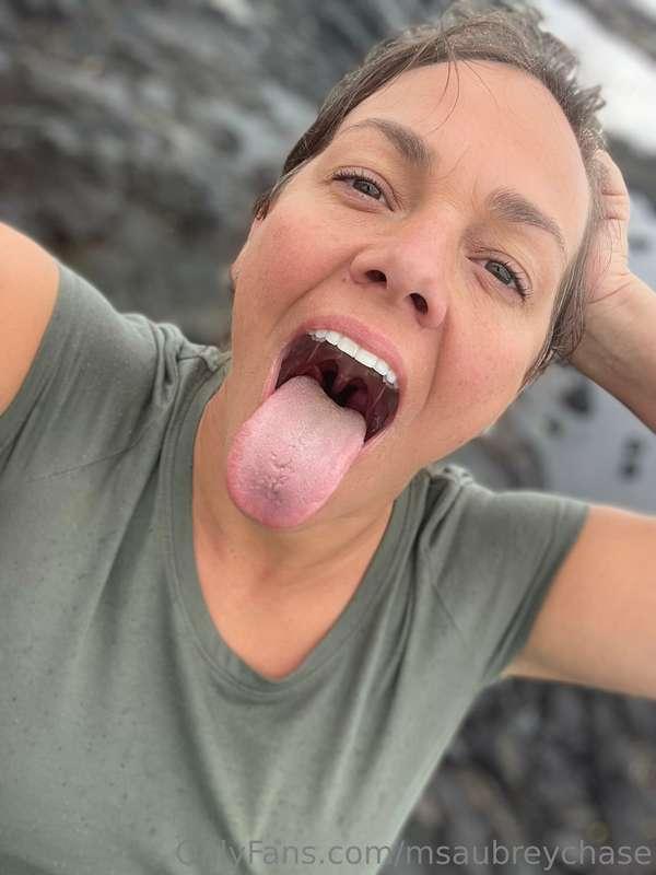 🌋👅👌🏼🌊