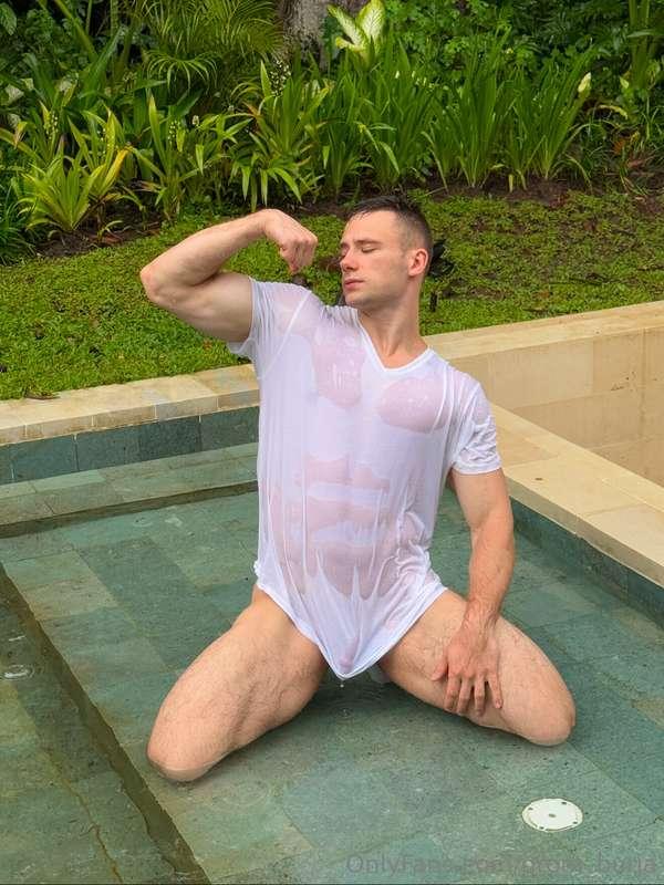 [ wet stud is sexier than anything 😈 ] New raw collaboration..
