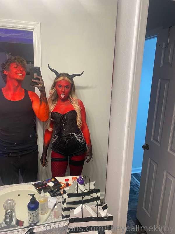 Demon time with @bignicbandit 🥵😈