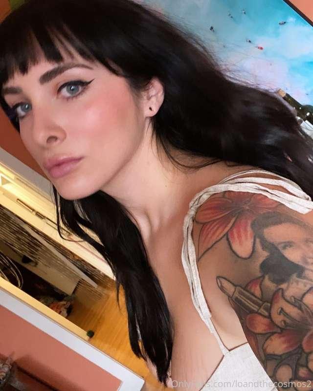 So many new faces here! Feel free to find me on Instagram @L..