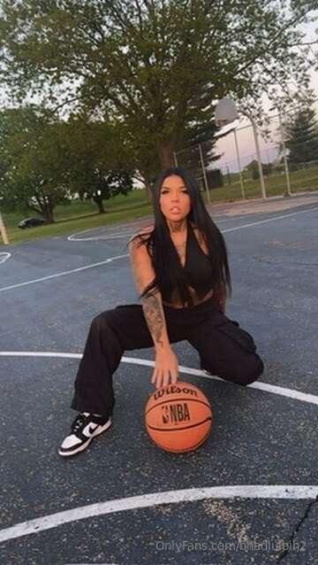 @Inkedkell challenged me to a game of basketball.. i wonder ..