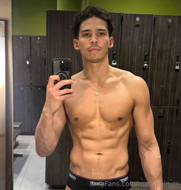 Just checking in.. 💪🏽☺️

Subscribe to my PREMIUM ACCOUNT, @m..