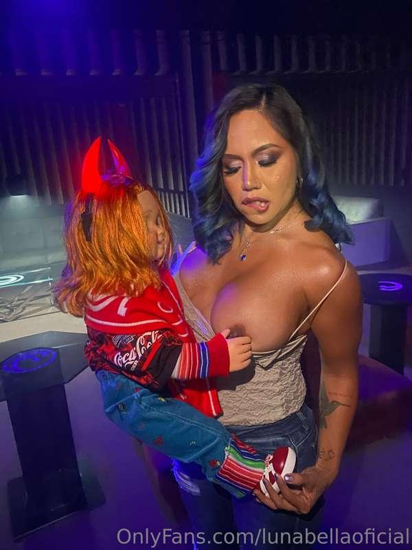 Algo quiere el bebé…🔥