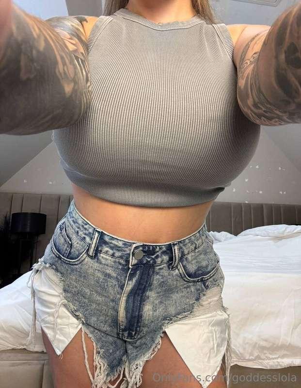 Beg for a taste 👅