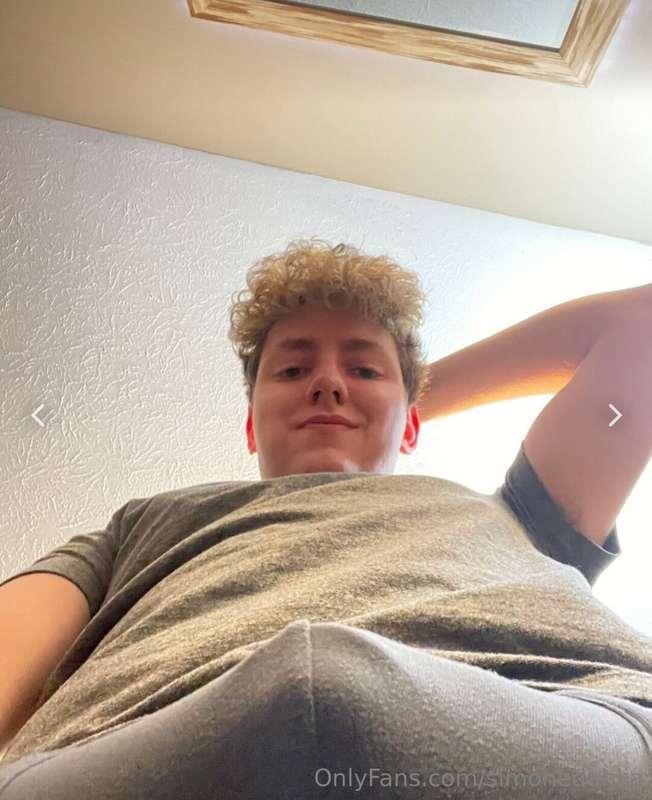 Hey, I'm Jack.😉
I am a 21 year old boy that loves to talk di..