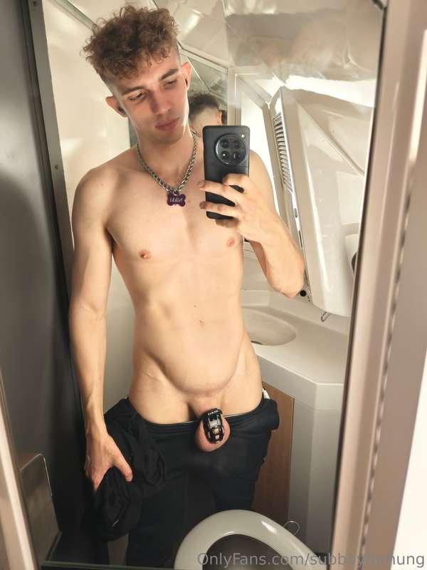 cage check on the train (1/30 , 1/164)