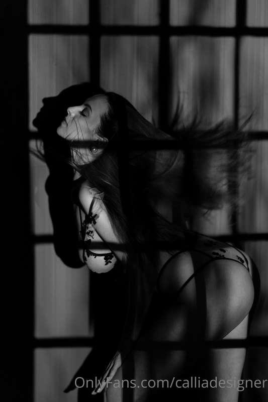 What's your fav pic, 1 or 2?😁