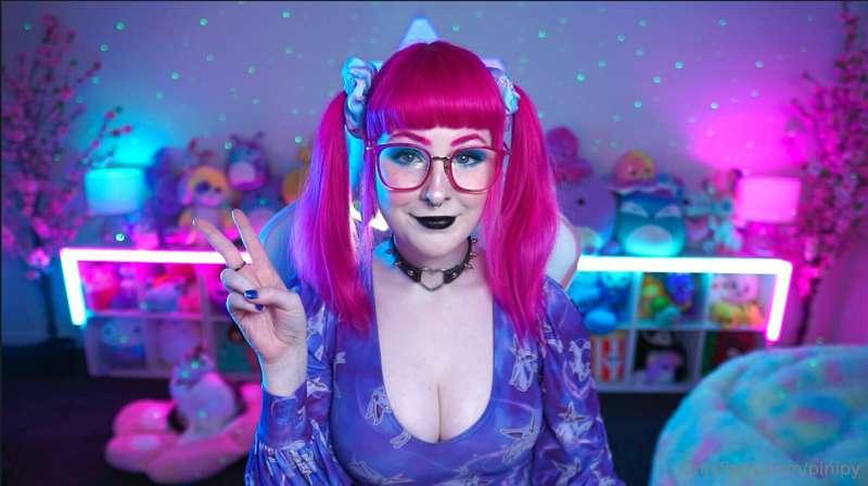 🔴LIVE ON TWITCH🔴

It's goofy Goth Girl hours!! My cat Prince..
