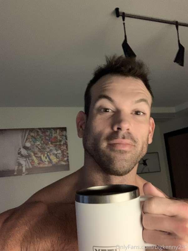 Who is buying me my second coffee?? 🤴🏻😉