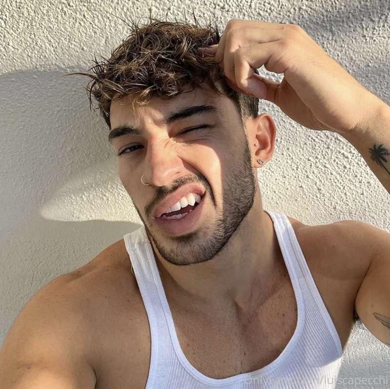 HEYYYY i’m so sorry for missing the live last night somethin..