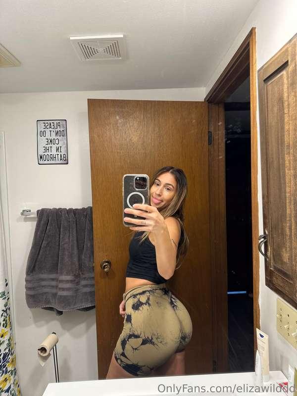 Need a personal trainer... Any volunteers?? 🤤