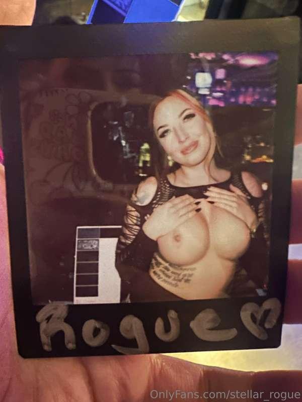 Now selling signed Polaroids 💕
10$ each!