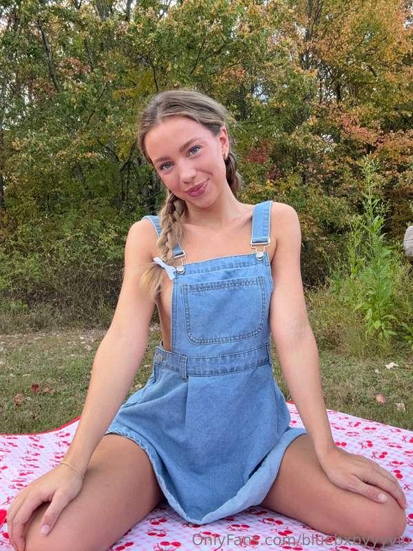 Would you let me ride you cowgirl style? 🤠