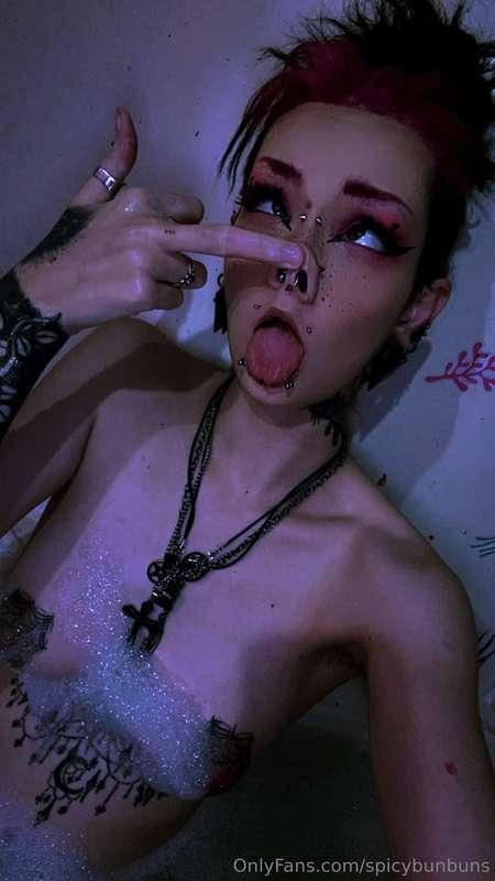 Oink oink I’m pink now 💕🐽