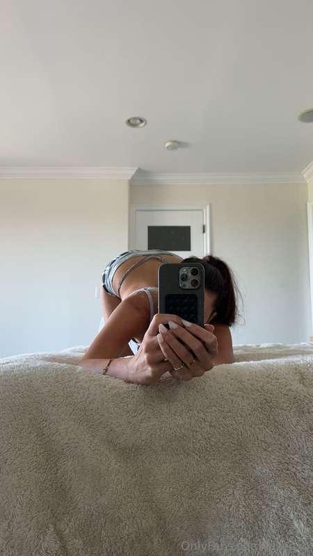 Day dreaming about back shots dm me..